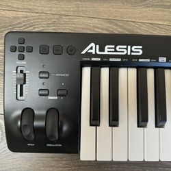 Alesis Q49 MIDI USB keyboard controller