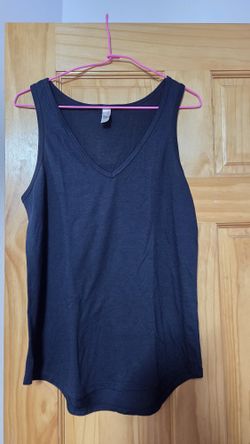 Bella Tank Top ... Brand New. Never Wore