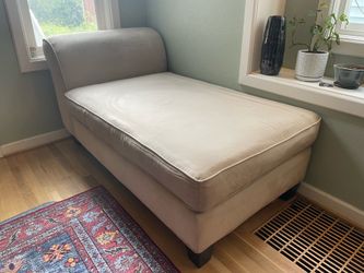 Chaise Longue (Lounge) / Daybed / Couch