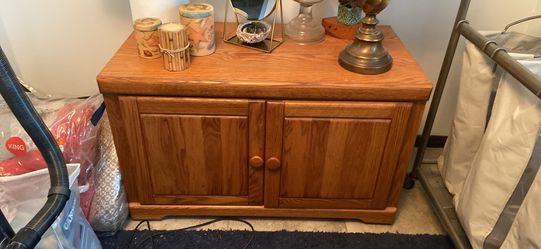 TV Stand, Cabinet,, Dresser 40X24X20 Approximately