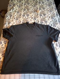 Fear of God Essentials Black T-Shirt — Size Large