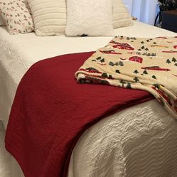 Red Cotton Full/Queen Quilt  