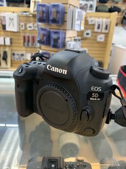 Canon 5D Mark IV body only