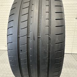 One Used Tire Goodyear Rf 255/35/19 96Y # 926 