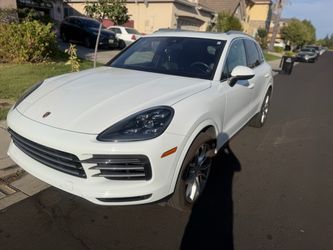 2021 Porsche Cayenne SUV 107k miles **not safe to drive**