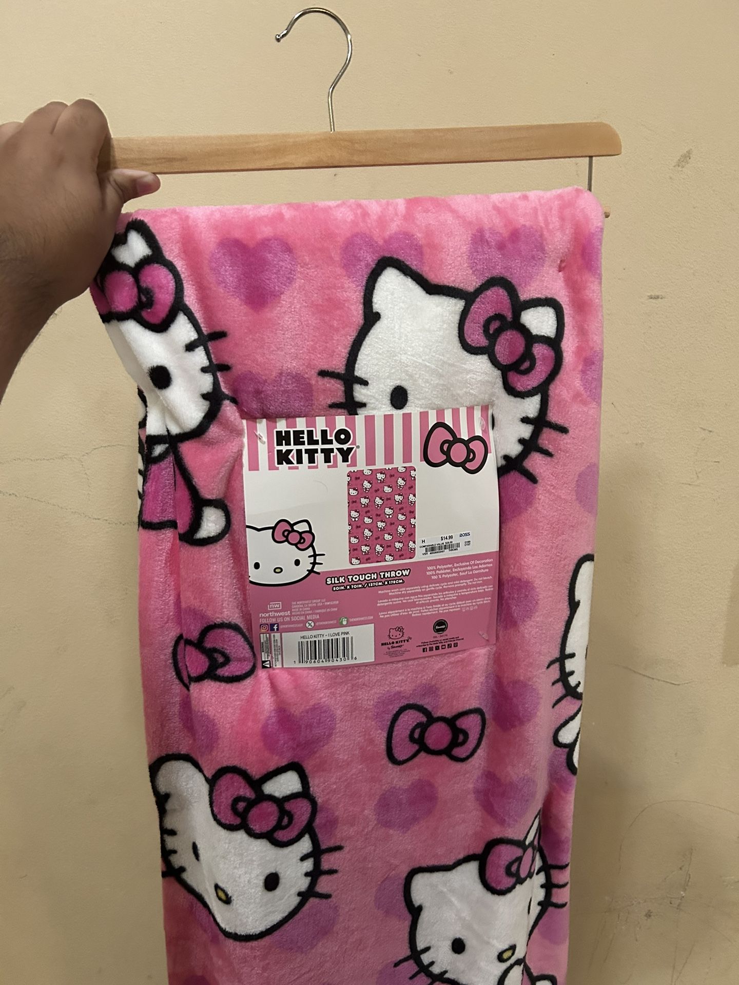 Hello Kitty Blanket