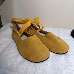 Mustard Yellow Flats – Stylish Lace-Up Shoes (Brand New)