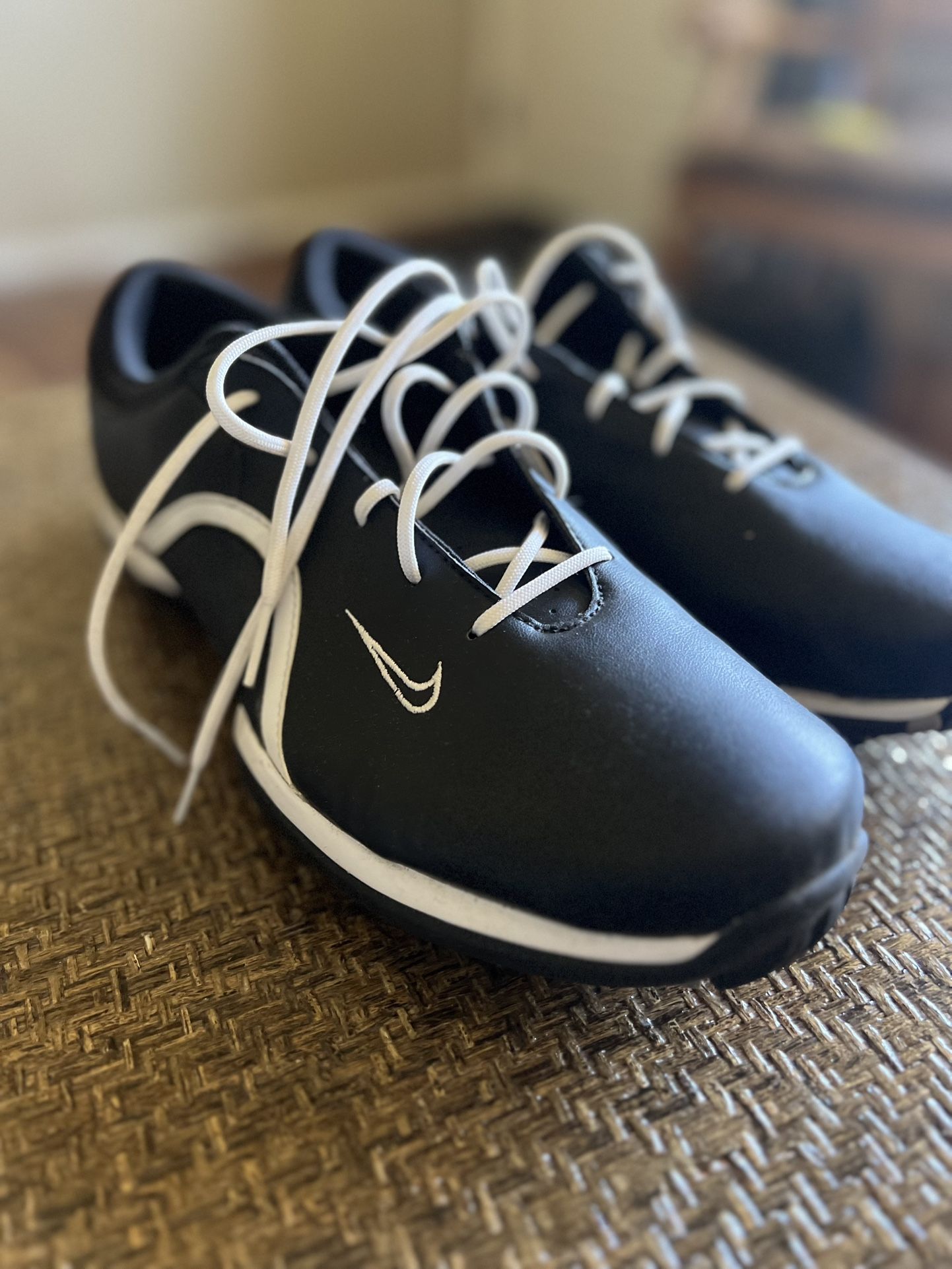 Nike Women's Tac Golf Shoes Size 11