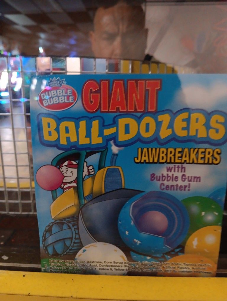 Mechanical Arcade Jawbreaker Game.