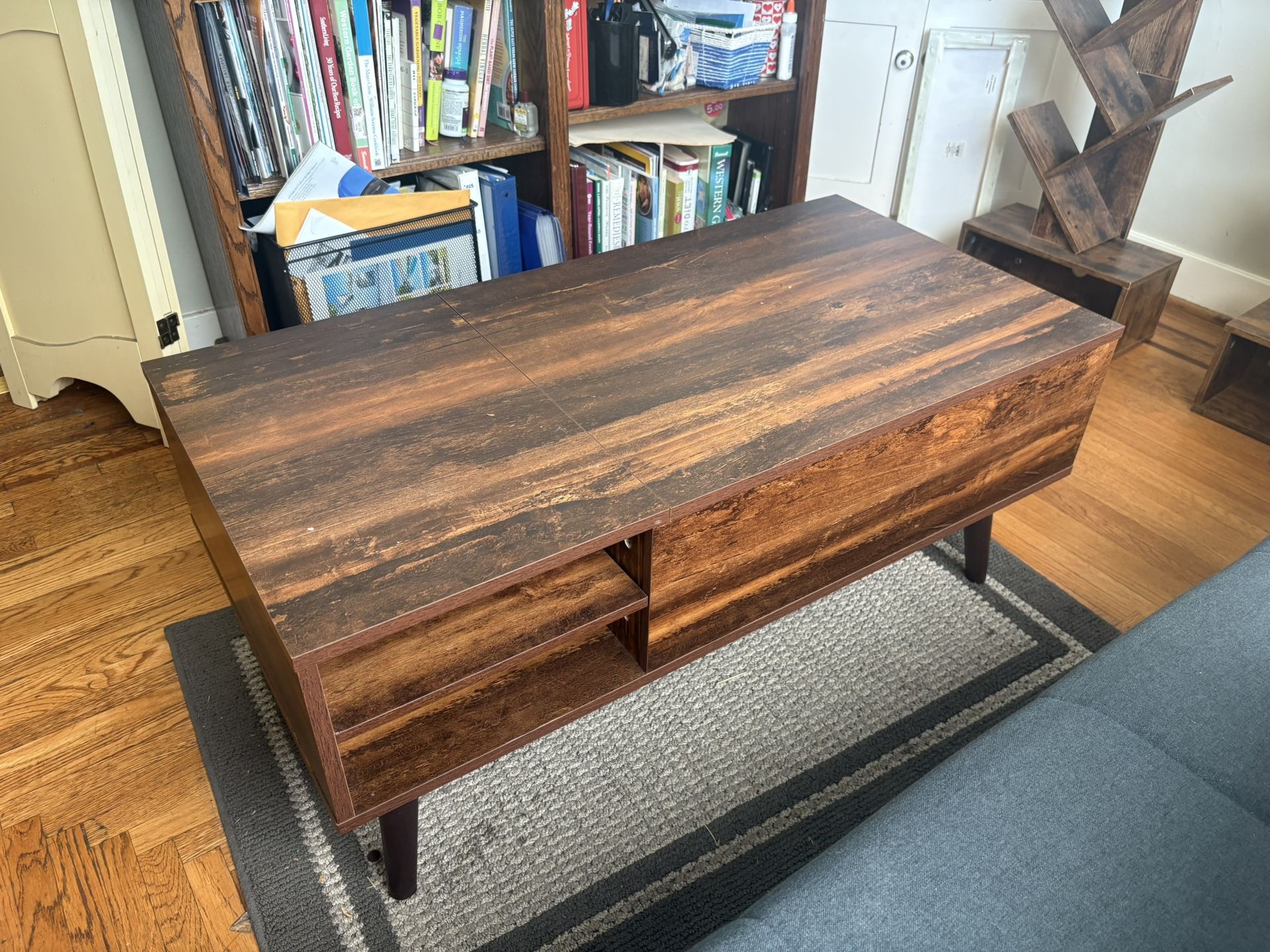 Coffee Table With Lifting Top