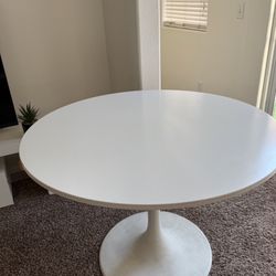 White Round Dining Table 