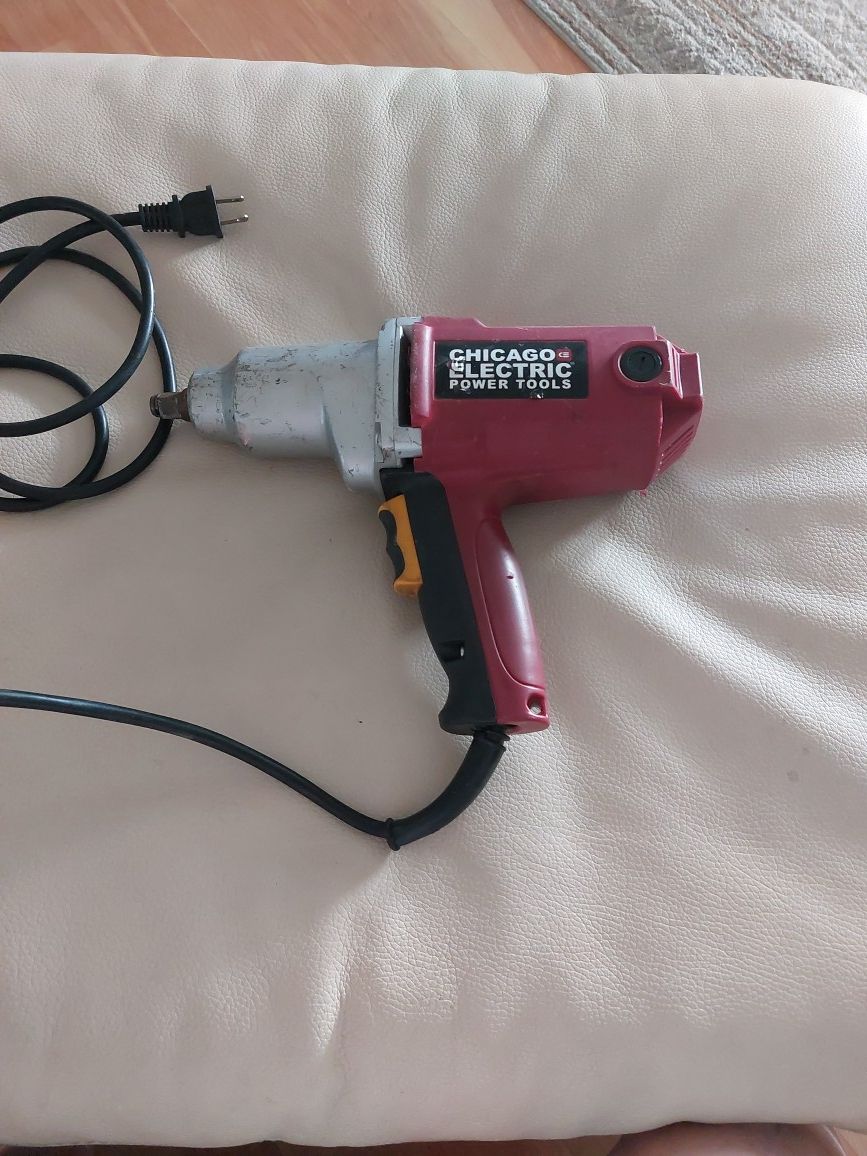 Chicago Electric Power Tool 1/2" Impact Wrench 2100 RPM