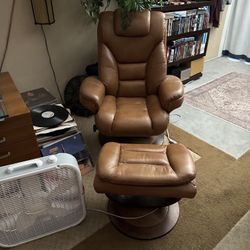 Chair & Ottoman Set Like NEW