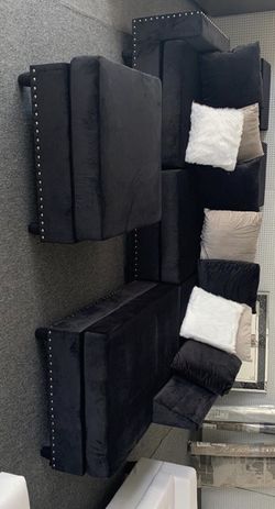 Cindy Black Velvet Reversible Sectional / couch /Living room set