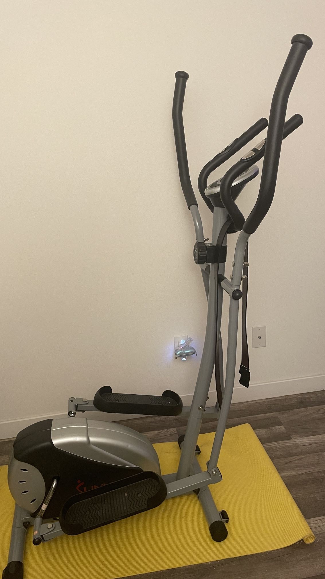 Sunny Health & Fitness Legacy Stepping Elliptical Machine, Total Body Cross Trainer, Low Impact Exercise Equipment - SF-E905