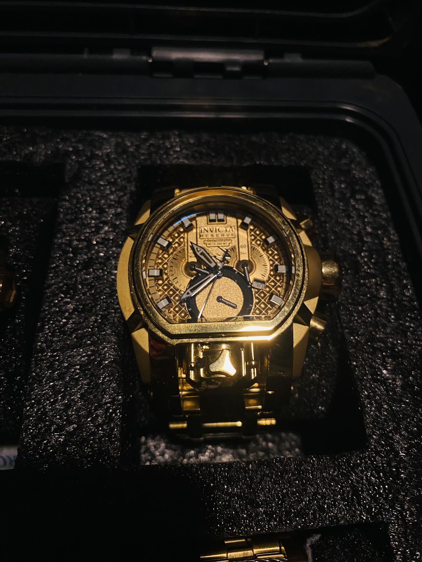 Invicta men’s watch brand new with plastic wrap still on
