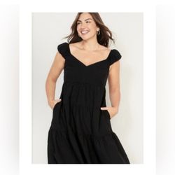 Old Navy Black Tiered Midi dress - petite Large NWOT