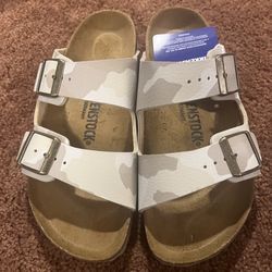 Womens Sandals Birkenstock Size 5