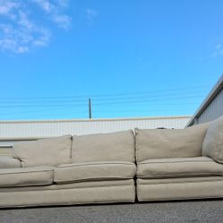 Free Delivery! Cindy Crawford Sectional 