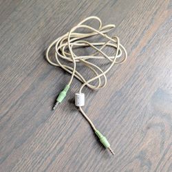 Male to Male PC Audio Aux Input to MP3