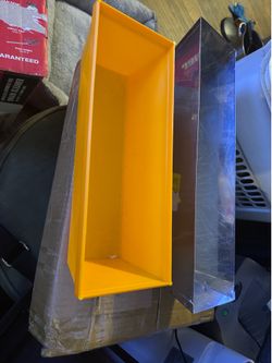20 inch and 14 inch mud tray clean 20 for both
