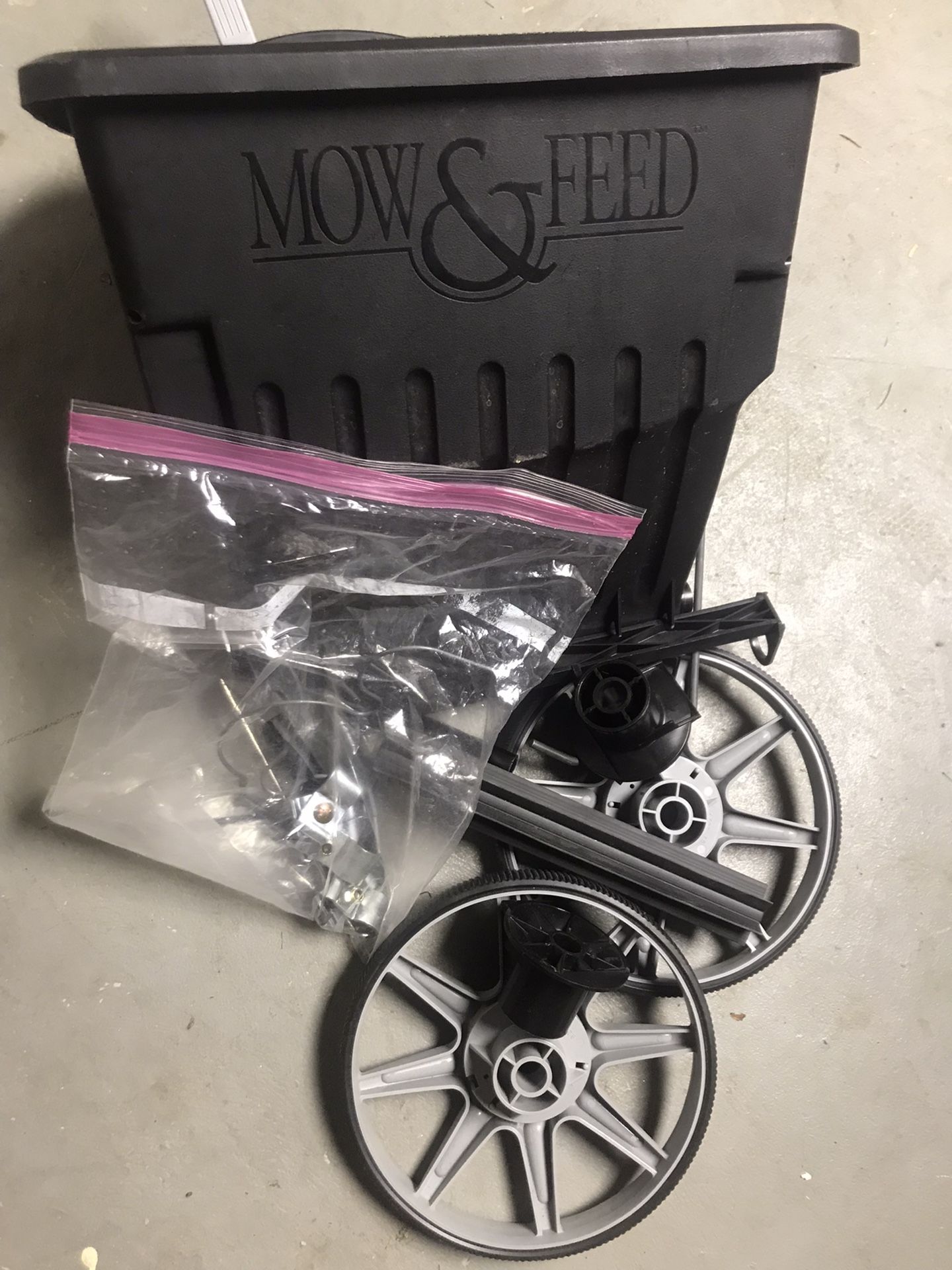 Toro. Fertilizer. Spread Feed. Parts FOr Sale. Misión. Shaft. New.