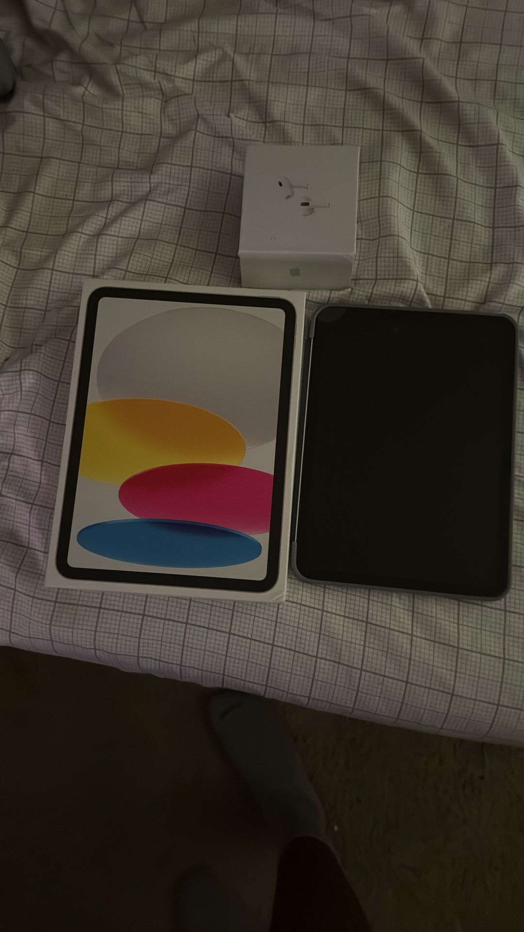 iPad Tenth Generation With Air Pods Pro