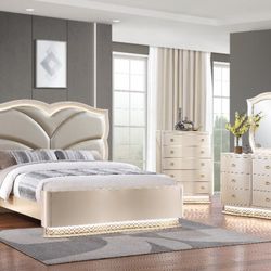 Sleep like royalty 👑 This luxury bedroom set is ONLY $2498! Elegant, modern & built to impress 💎