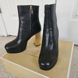 Michael Kors Porter Platform Bootie. NWT. Size 8.5