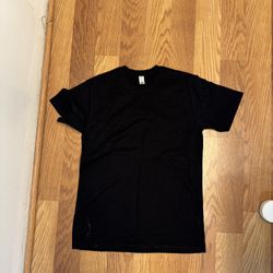 Black T-shirt
