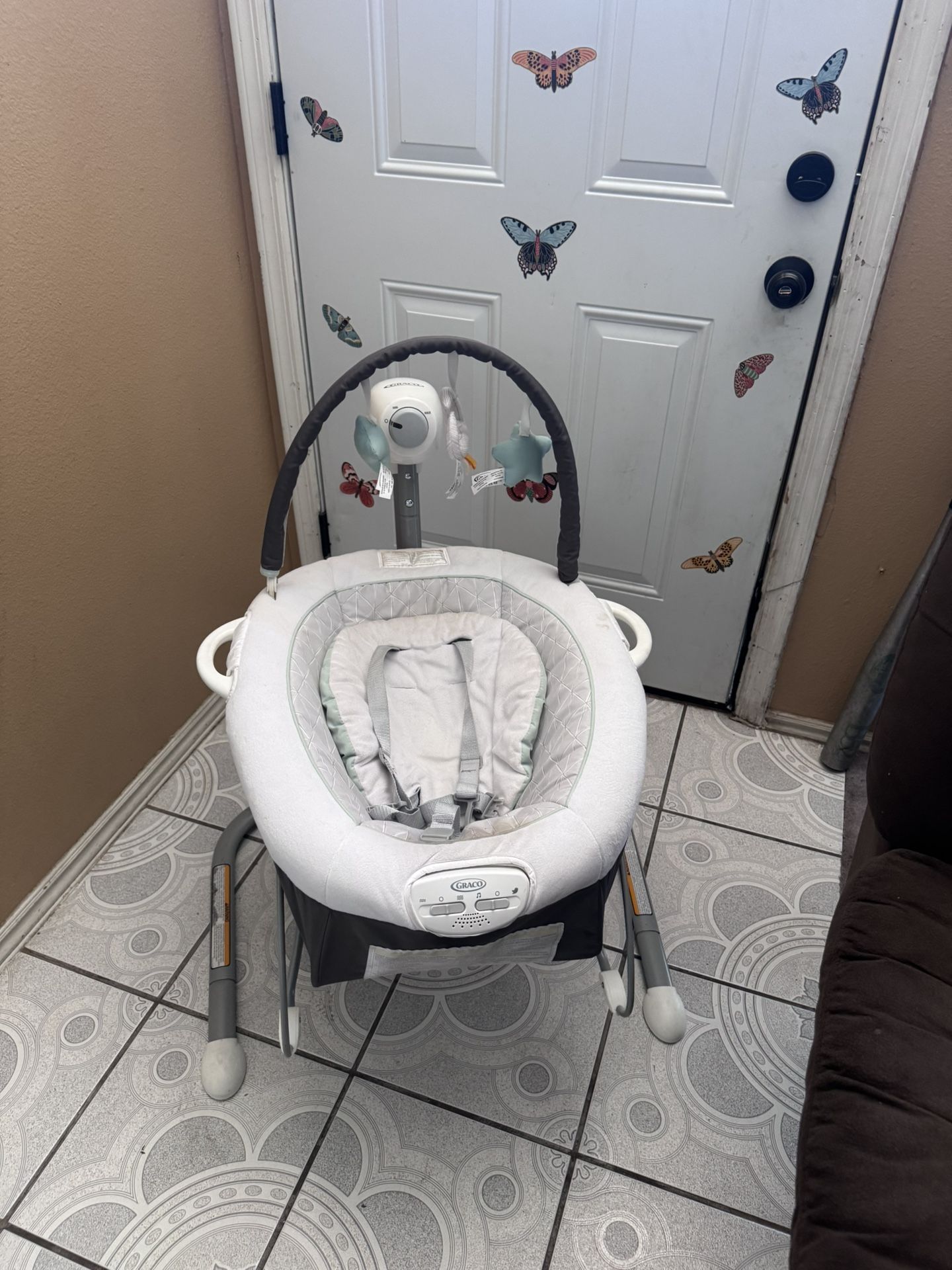 Graco Soothe n Sway LX Swing with Portable Bouncer