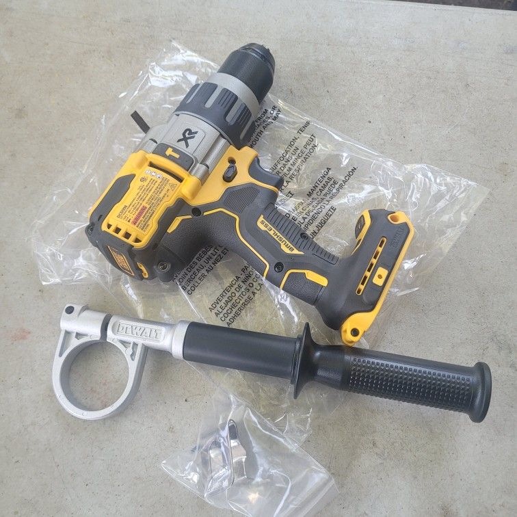 Dewalt 20v XR Power Detect Hammer Drill 3speed Nuevo No Cargador No Batería $100 FIRME 