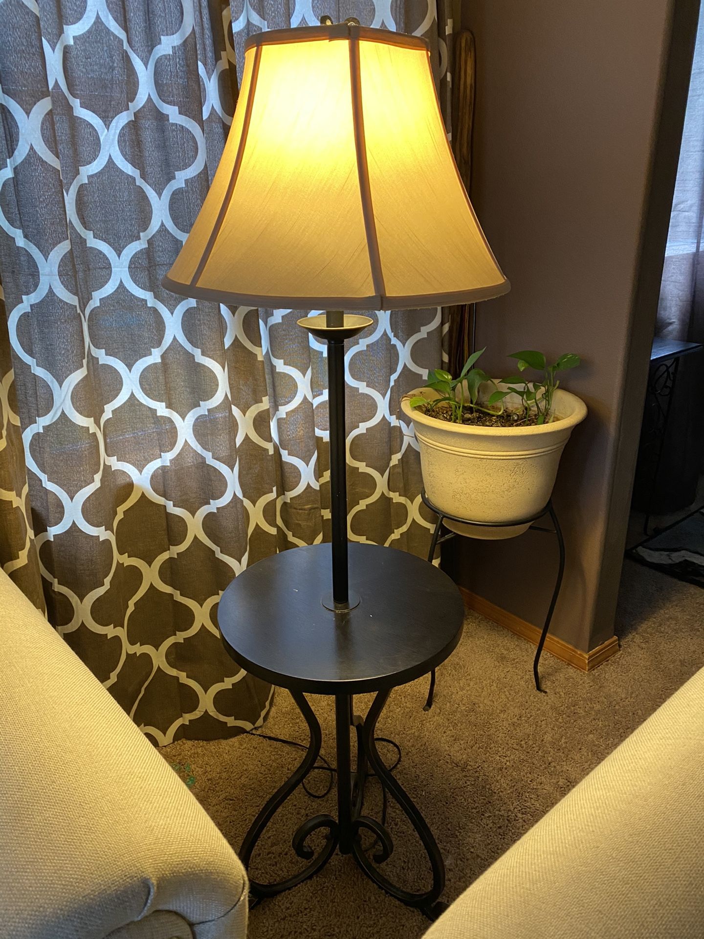 Dark brown side table lamp