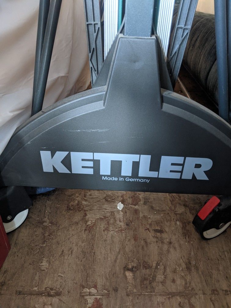 Kettler Ping Pong Table