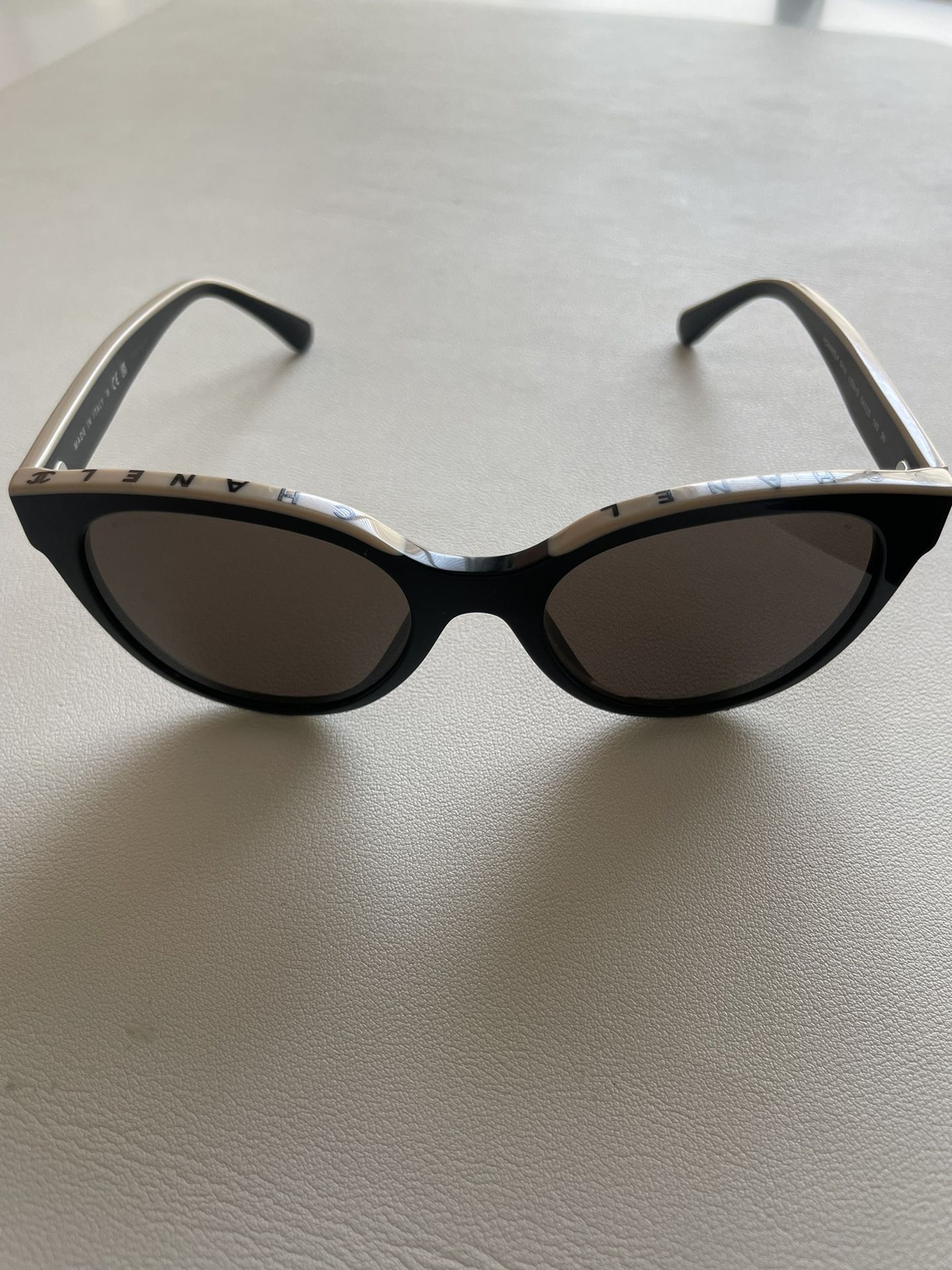Chanel Butterfly Glasses Black/beige