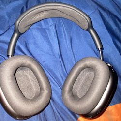 Airpod Maxes