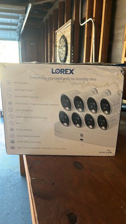 Lorex 8 camera wired system Semi new DVR
