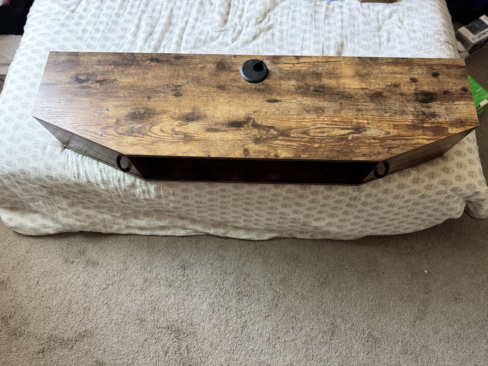 mountable shelf