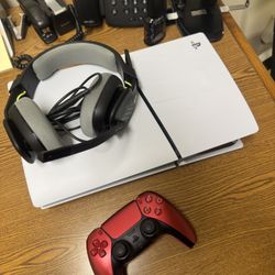 Like new PS5 Bundle. $400