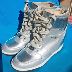 bebe Silver Wedge Shoes. New. Never Worn.size 7