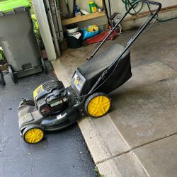Lawnmower 
