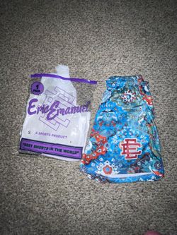 EE SHORTS