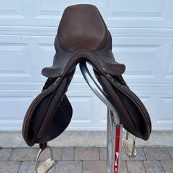 Dover Saddlery 15-15.5 English Saddle 