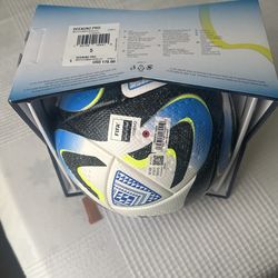 Adidas Mach Ball 