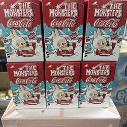 THE MONSTERS COCA-COLA Series Figures