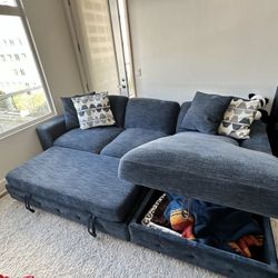 Comfortable, functonal plush Sectional