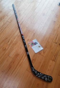 2017-18 Chicago Blackhawks signed hockey stick team with certificate