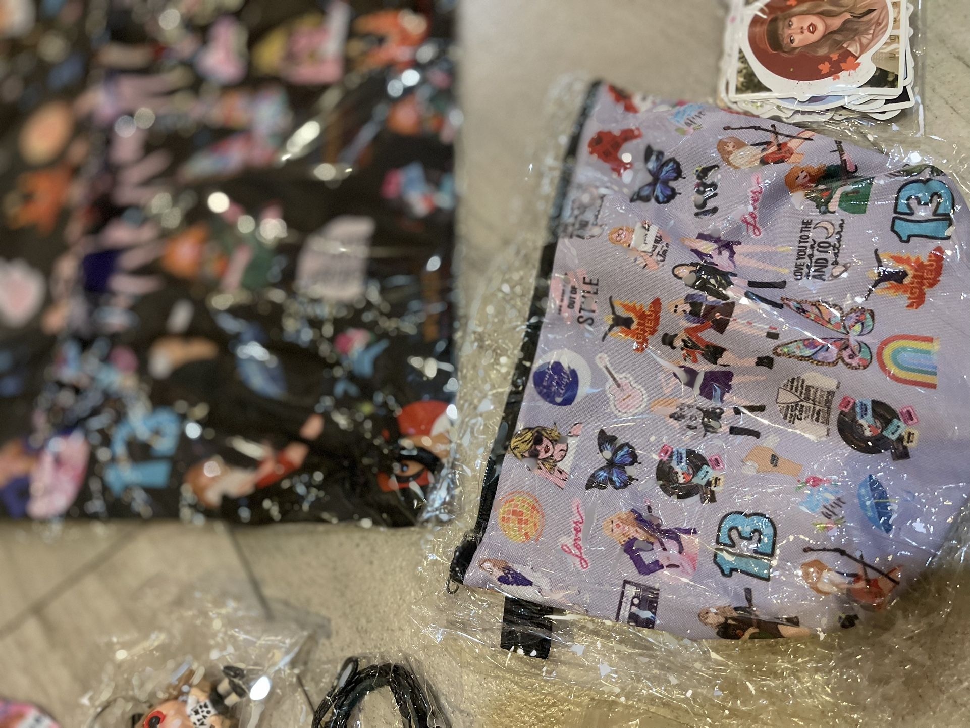 Taylor Swift Drawstring Bag Gifts Set, Music Merch Include Drawstring Bag Cosmetic Bag Lanyard Bracelet Shoe Charms Stickers for Girls Teens Adults