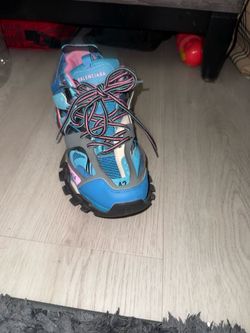 Balenciaga’s blue and pink￼
