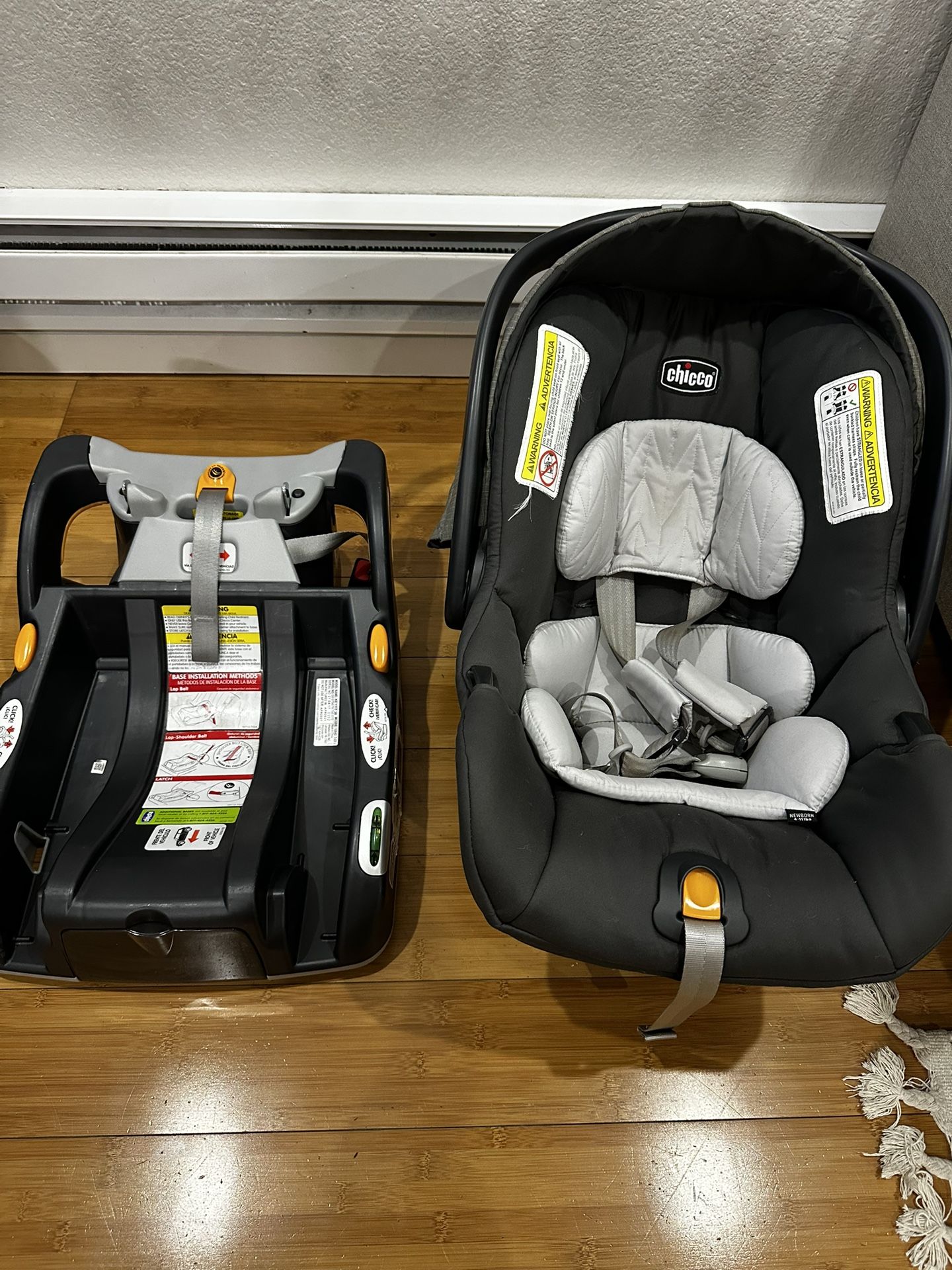 Chicco KeyFit 30 - Infant Car Seat With Base